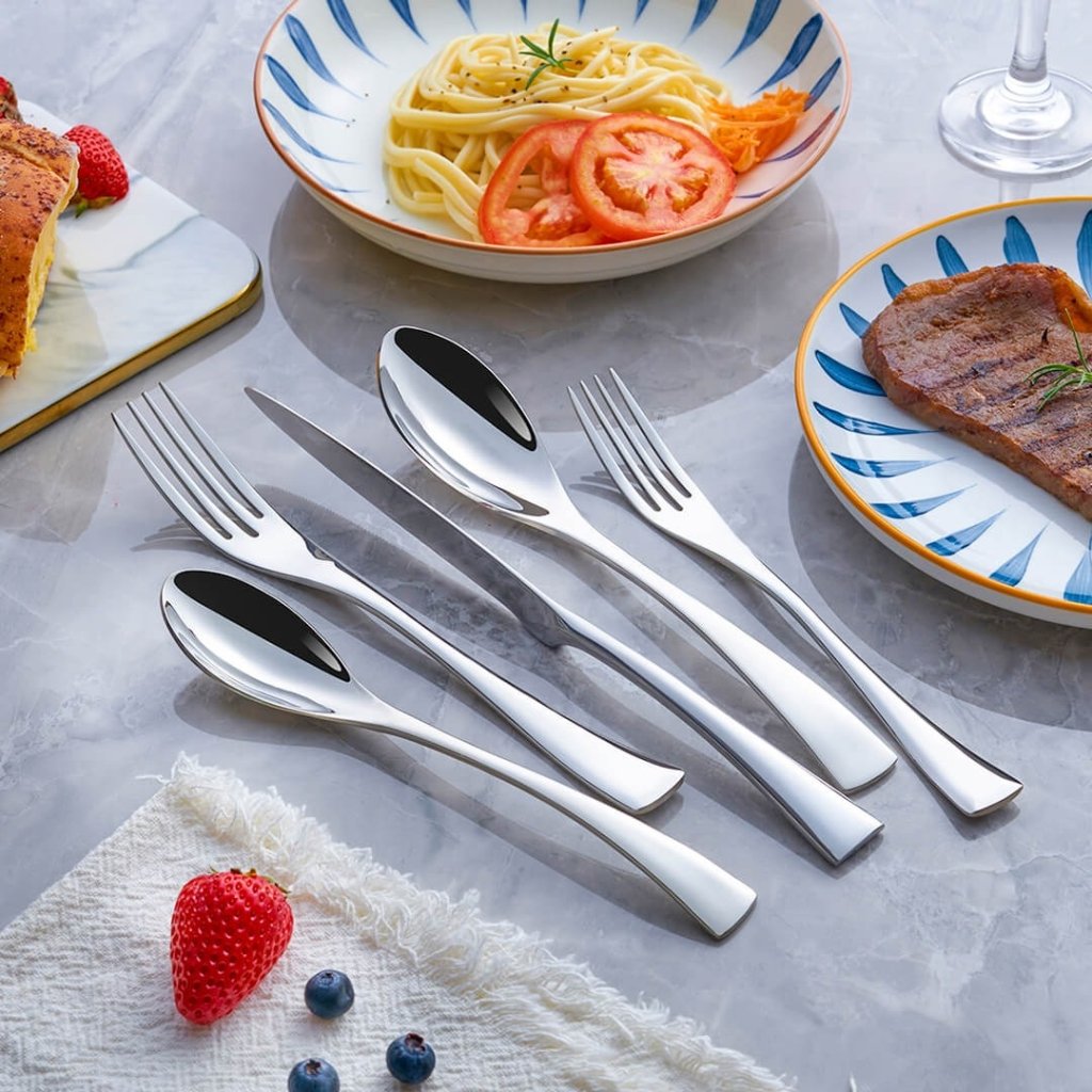 Vaikon Silver Cutlery Set for Jet